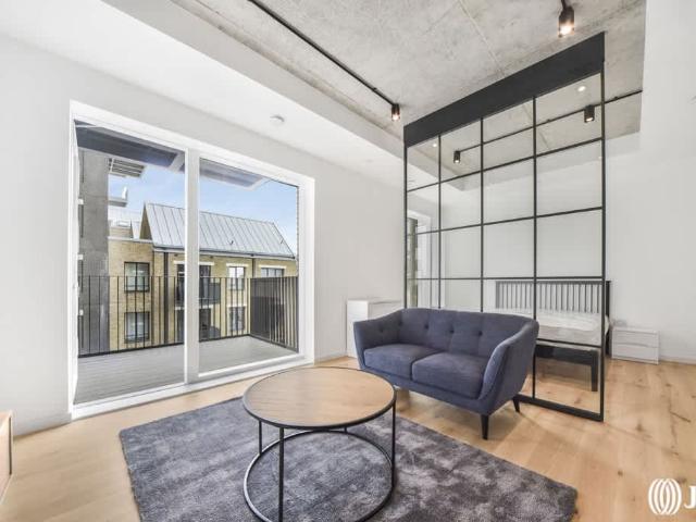 Apartment for rent in Goodluck Hope, Greater London