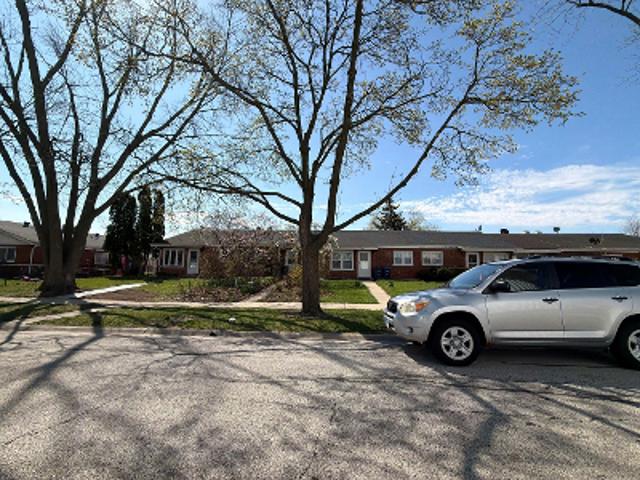 House for sale in Des Plaines, Illinois