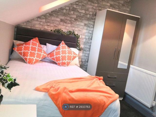 Room for rent in West End, Old Wharf