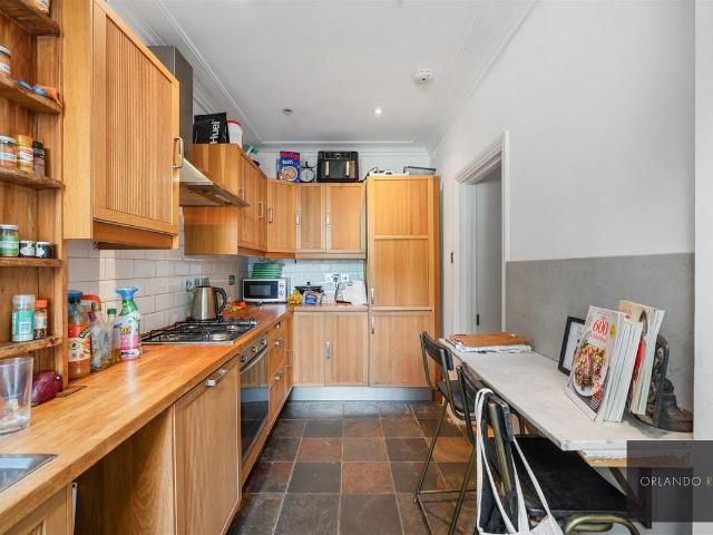 Apartment for rent in Herne Hill, Greater London