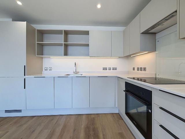 Apartment for rent in Brewery Quarter, Cardiff
