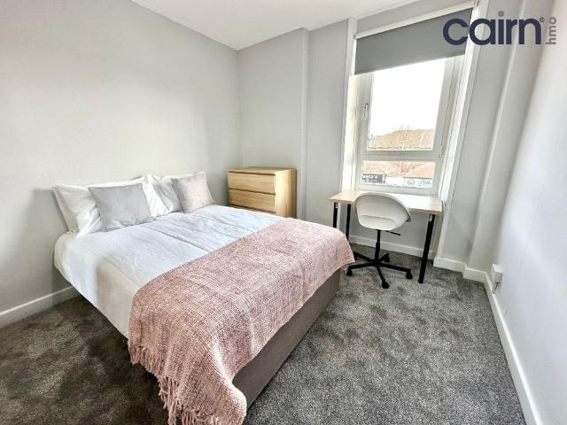 Apartment for rent in Scotstounhill, Scotstoun