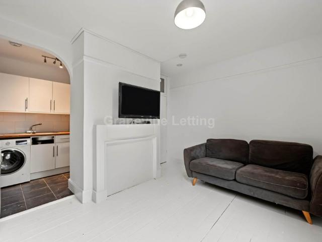 Apartment for rent in London Borough of Lambeth, Greater London