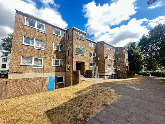 Apartment for rent in Spring Park, Luton