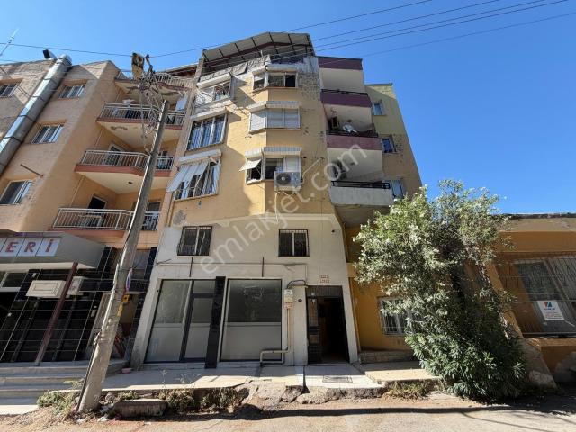 Buca, İzmir içerisinde satılık mülk
