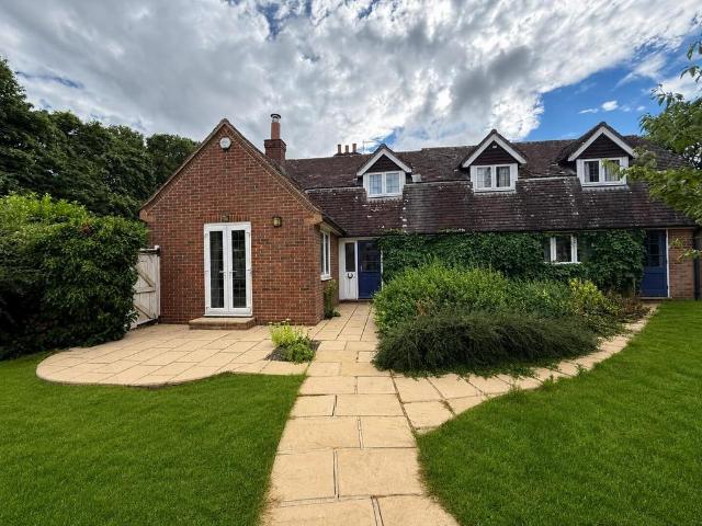 House for rent in Hounsome Fields, Priest Down