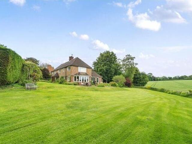 House for sale in Hounsome Fields, Priest Down