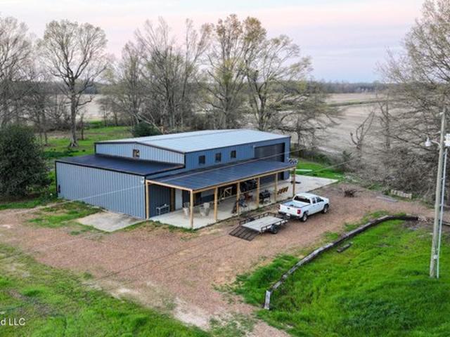 House for sale in Batesville, Mississippi