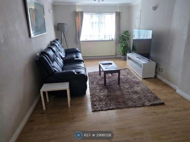 House for rent in Yeading, Greater London
