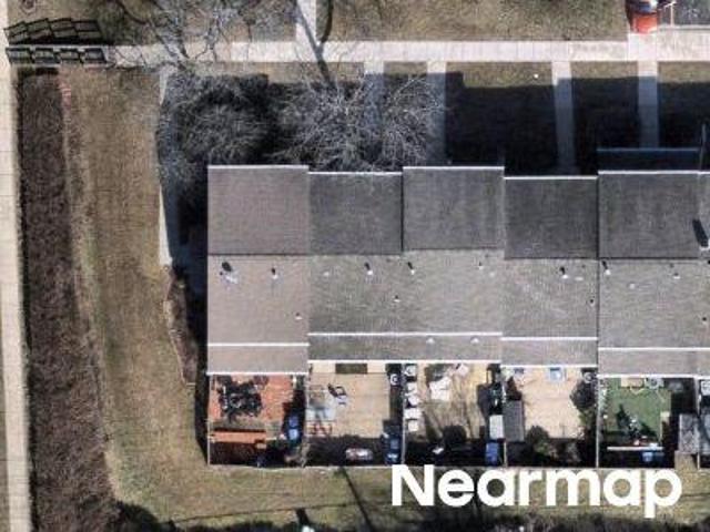 Townhouse for sale in Schaumburg, Illinois