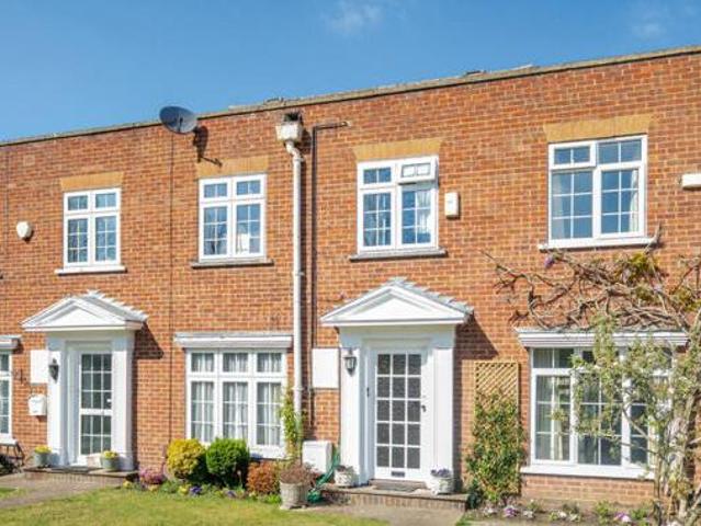 House for sale in Lower Halliford, Surrey