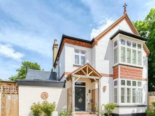 House for sale in Lower Halliford, Surrey