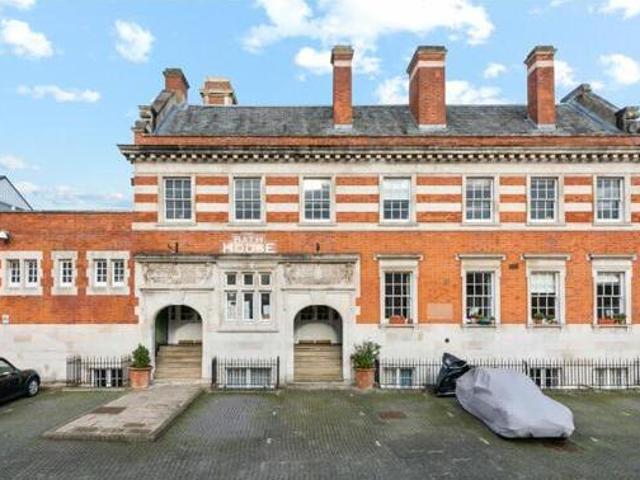 House for sale in City of London, Greater London