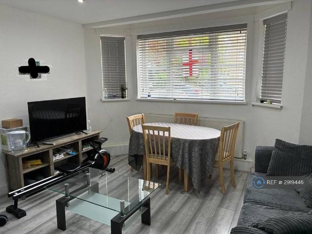 Apartment for rent in Winchmore Hill, Palmers Green