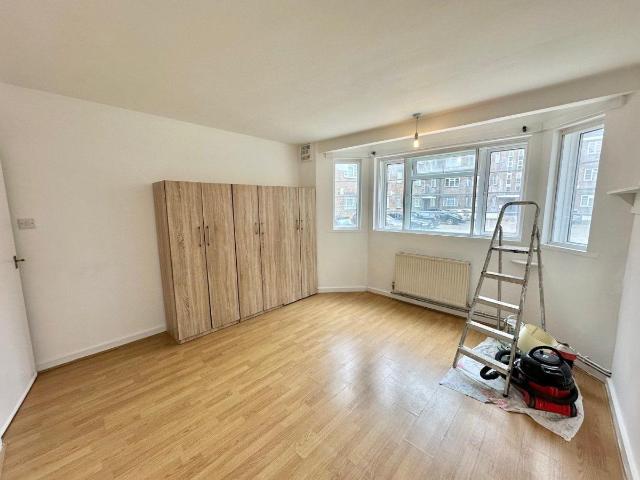 Apartment for rent in Winchmore Hill, Palmers Green