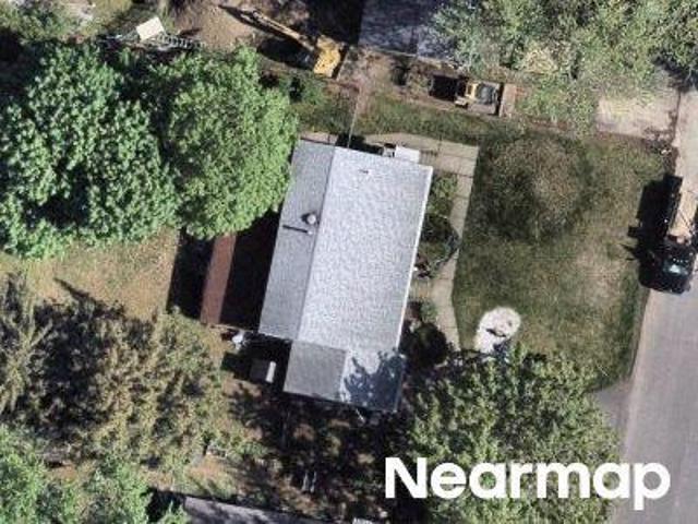 House for sale in Latham
