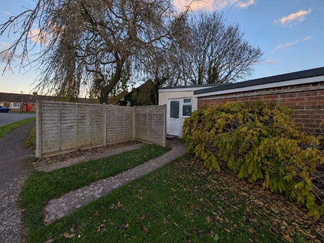 Apartment for rent in Chichester, Littlecote