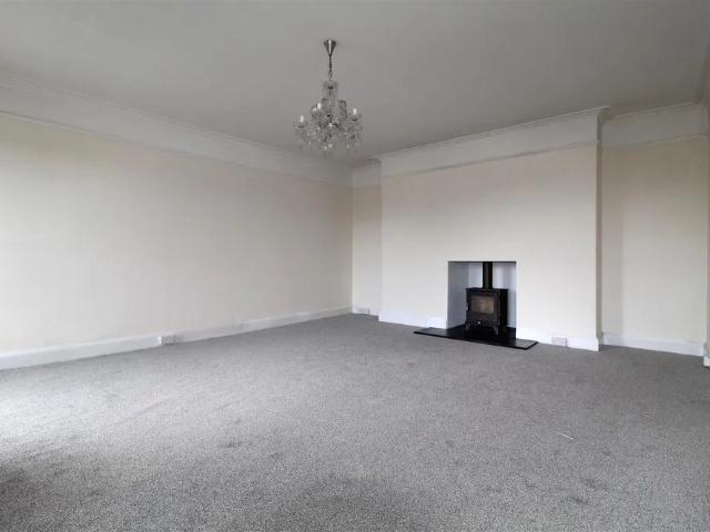 Apartment for rent in Strode, Devon