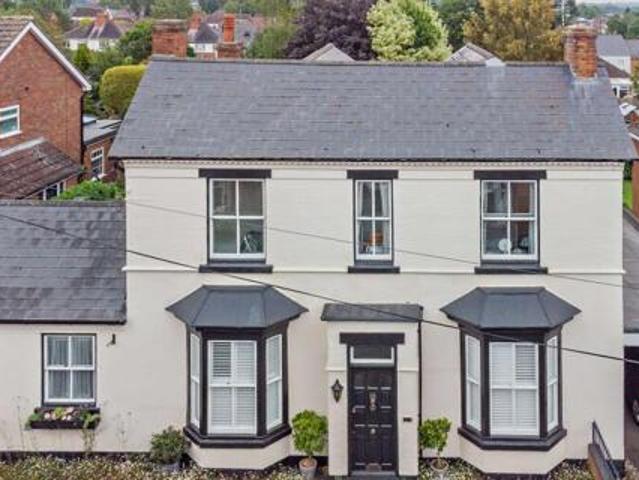 House for sale in Stourbridge, West Midlands