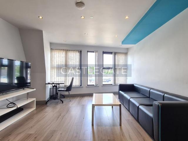 Apartment for rent in Folly Hall, Kirklees