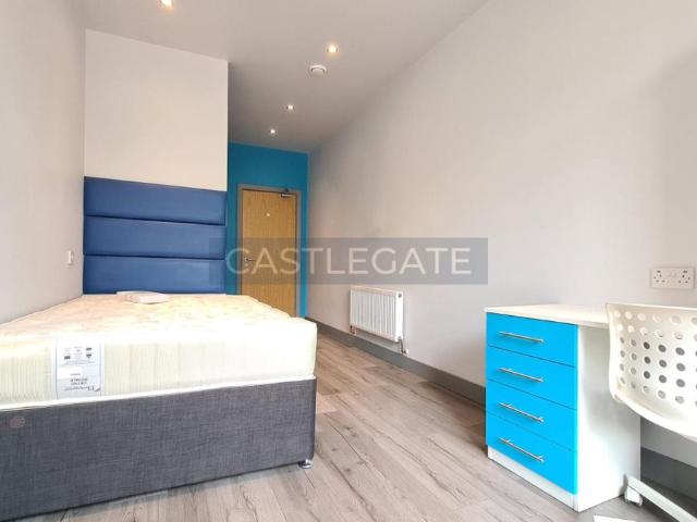 House for rent in Folly Hall, Kirklees