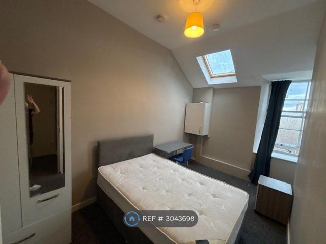 Room for rent in City Centre, Scotland