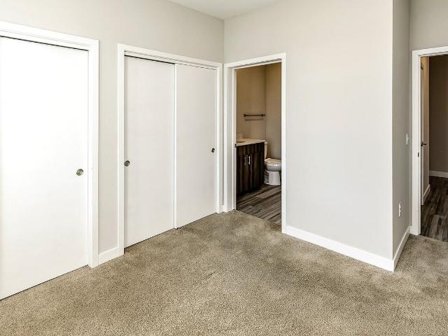 Apartment for rent in Dundee Place, Omaha
