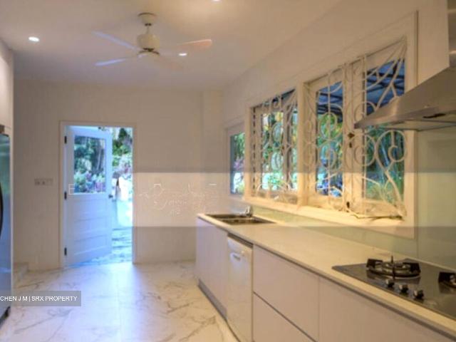 Detached House for rent