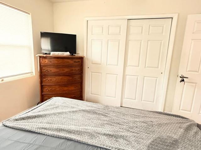 Room for rent in Dunedin, Florida