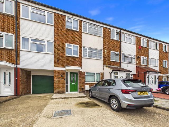 House for rent in Yeading, Greater London