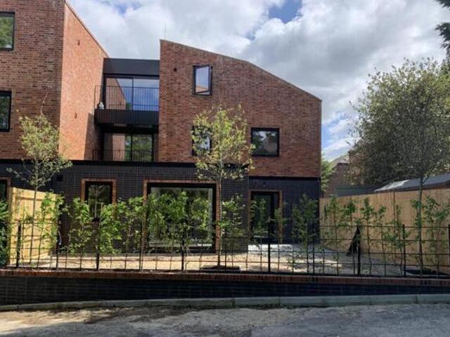 House for sale in Upchurch, Gillingham