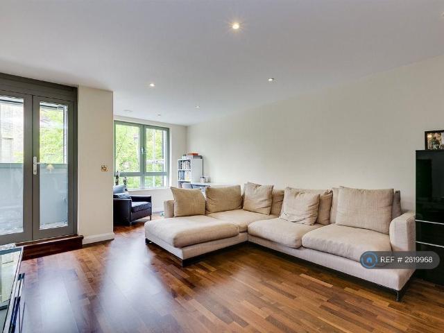 Apartment for rent in Fulham, Walham Green
