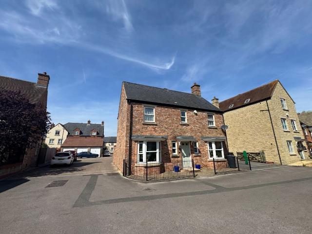 House for rent in Redhouse, Abbey Mead