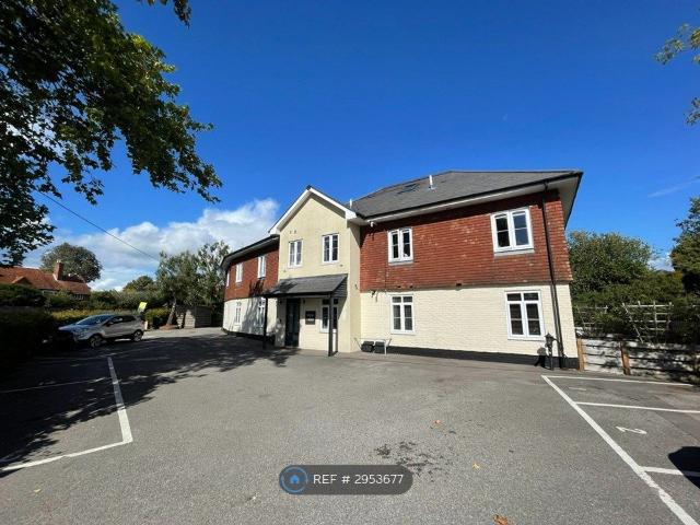 Apartment for rent in Hart, Hampshire