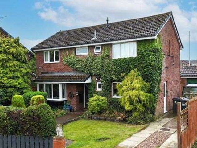 House for sale in Thorpe Hesley, South Yorkshire