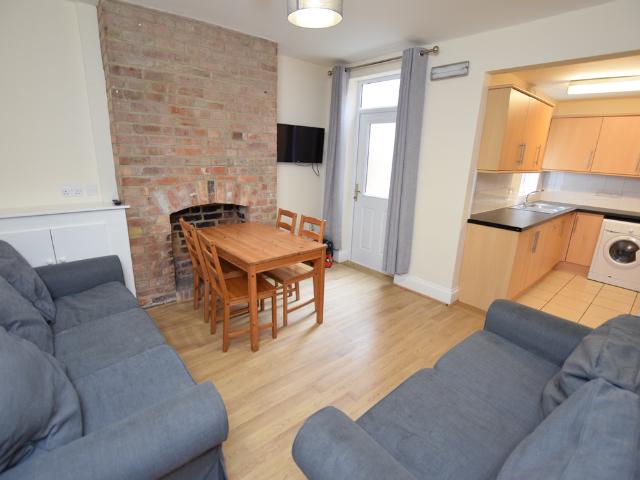 Room for rent in Haddon, East Midlands