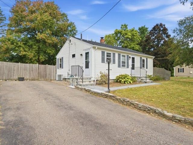 House for sale in Wrentham, Norfolk County