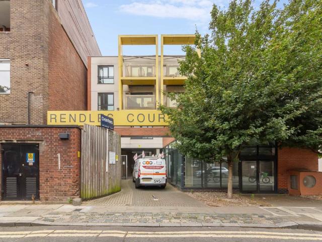 Apartment for rent in Shacklewell, Greater London