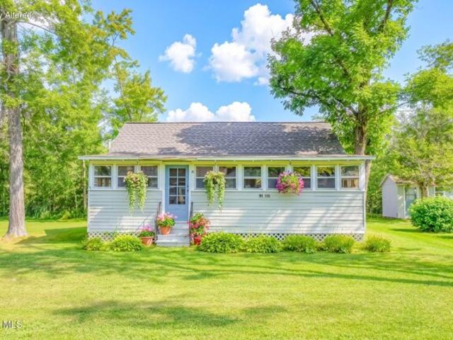 House for sale in Saratoga, New York