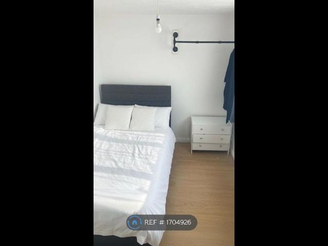 Room for rent in Farley Hill, Spring Park