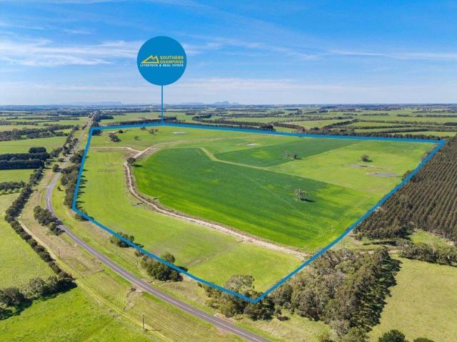 Cottage for sale in Byaduk, Shire of Southern Grampians