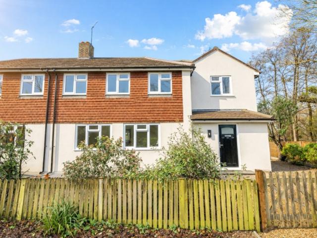 House for rent in Ripley, Guildford