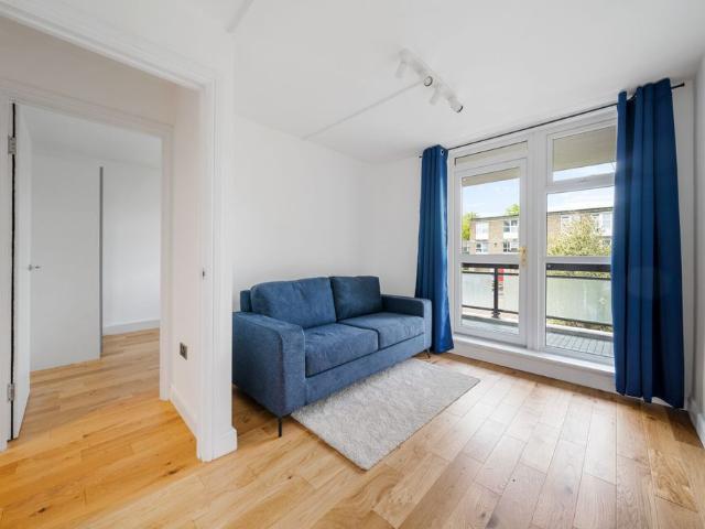 House for rent in London Borough of Sutton, Greater London