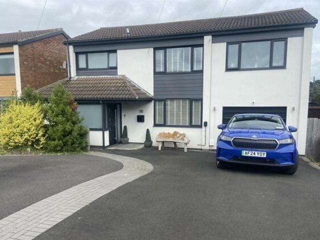 House for sale in Holywell