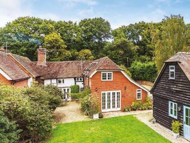 House for sale in Fole, Surrey