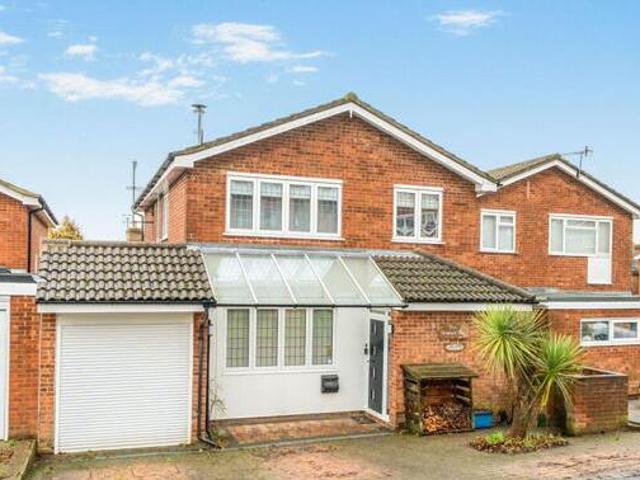 House for sale in Bushey, Hertsmere