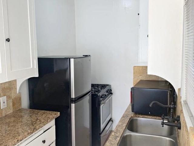Apartment for rent in Mid-City, Los Angeles