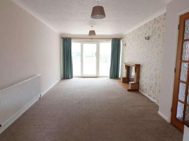 House for rent in Barton-le-Clay, Central Bedfordshire