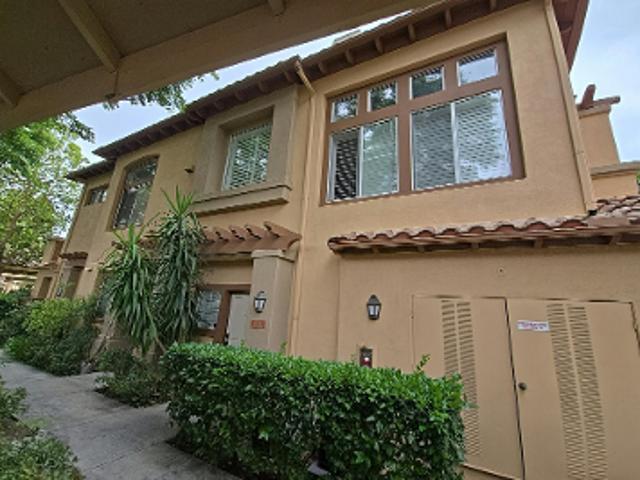 Property for sale in Tustin, California
