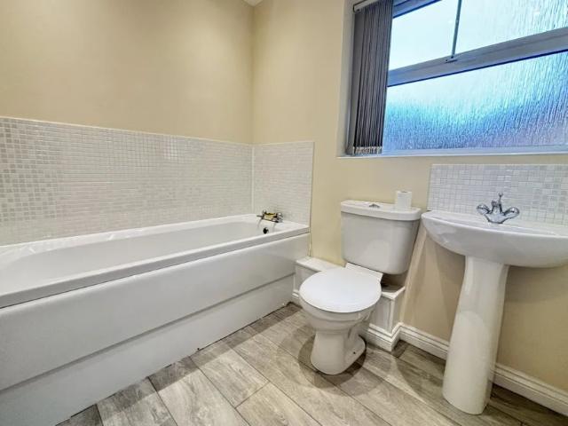 Apartment for rent in Overslade, New Bilton